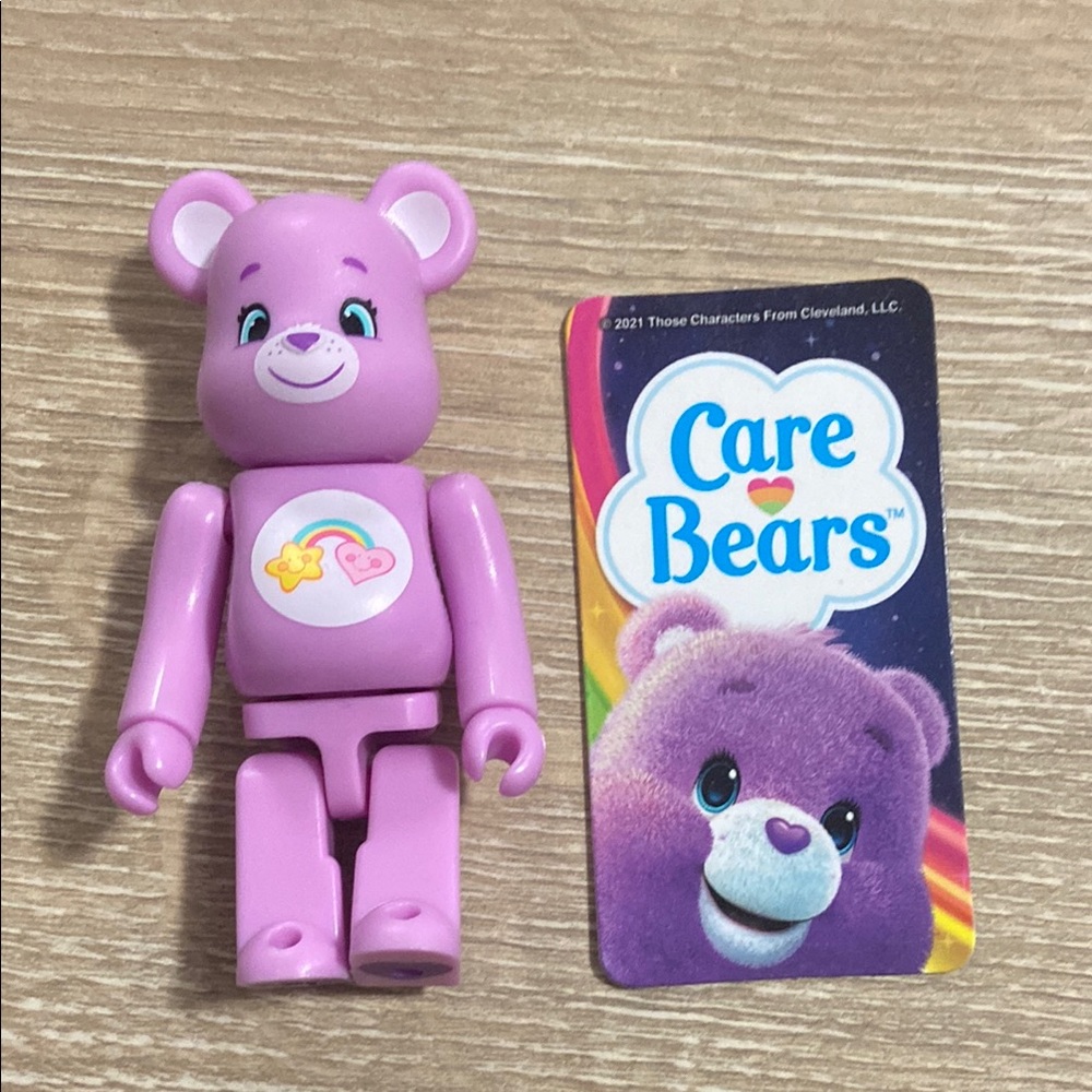 Bearbrick 100% BE@RBRICK Medicom Toy Series 43 Care Bear with Card